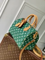 LOUIS VUITTON SPEEDY30 P9 BANDOULIÈRE 30 M14077 (32*22.5*18cm) Green - Image 4