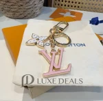 LOUIS VUITTON BAG CHARM AND KEYCHAIN - Image 10