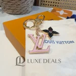 LOUIS VUITTON BAG CHARM AND KEYCHAIN - Image 9