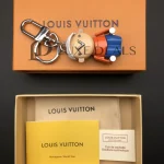 LOUIS VUITTON lv SUMMER VIVIENNE BAG CHARM M01197 - Image 4