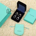 TIFFANY VICTORIA™ DIAMOND VINE ROUND EARRINGS 68287472 - Image 4