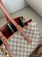 GUCCI GG EMBLEM MEDIUM TOTE BAG 815214 (30*18*11cm) - Image 4