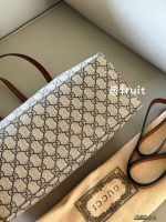 GUCCI GG EMBLEM MEDIUM TOTE BAG 815214 (30*18*11cm) - Image 7