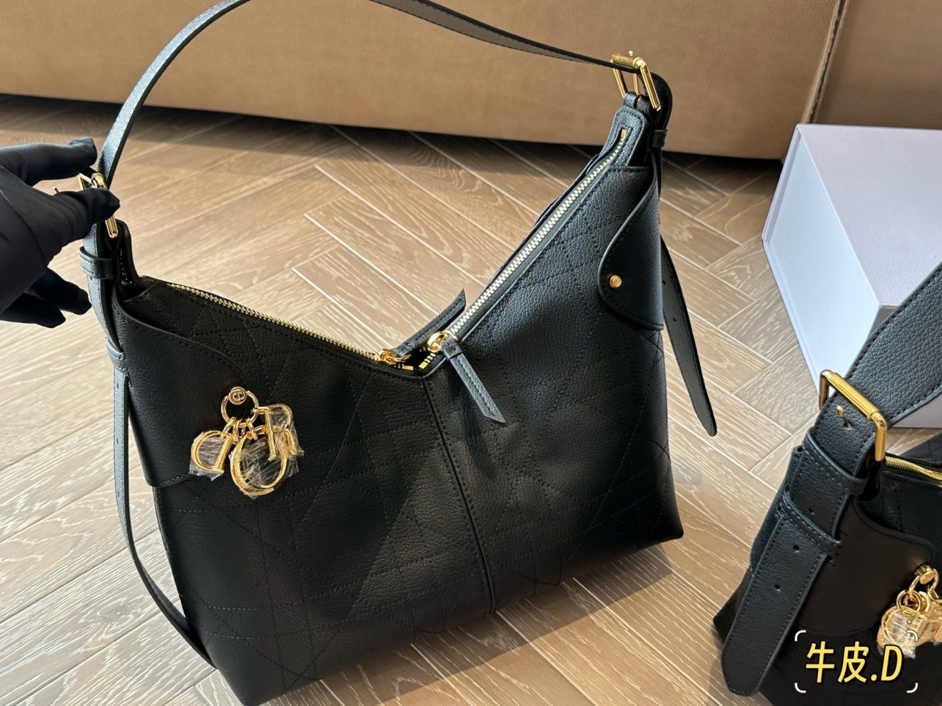 Dior Voyage cowhide bag 22/29cm - Image 2