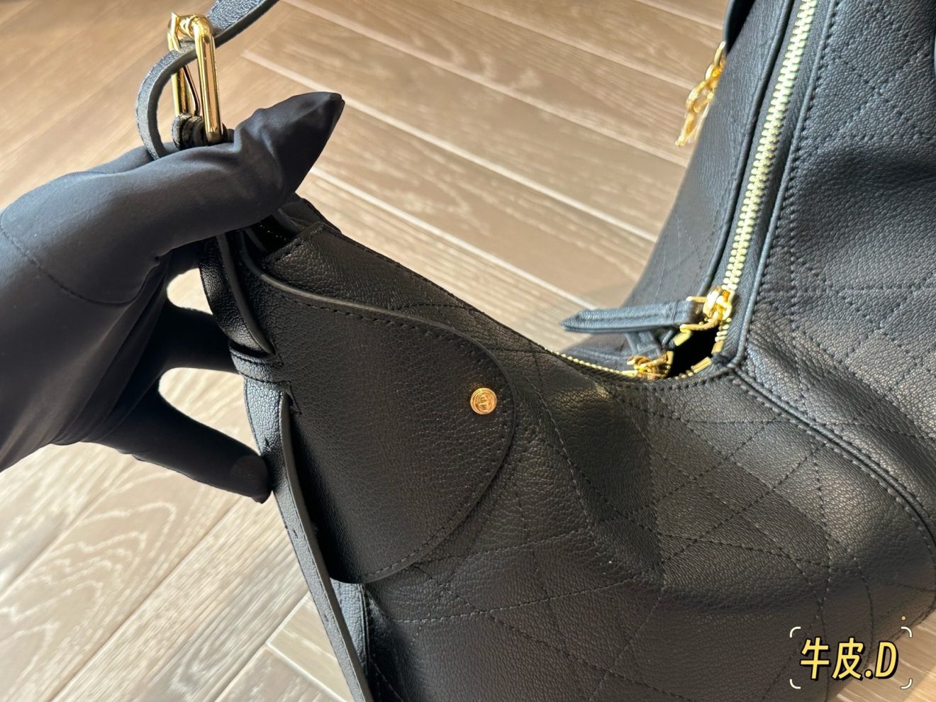 Dior Voyage cowhide bag 22/29cm - Image 10