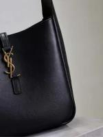 YSL Le 5 à 7 supple in grained leather - Image 8