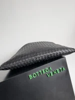 BOTTEGA VENETA Large Hop intrecciato leather tote - Image 7