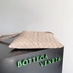 BOTTEGA VENETA Mini Hop intrecciato leather shoulder bag - Image 4
