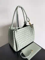 BOTTEGA VENETA Large Parachute intrecciato leather shoulder bag - Image 3