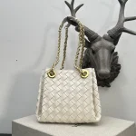 BOTTEGA VENETA Small Parachute Chain bag - Image 3