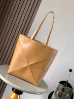 LOEWE Medium Puzzle Fold tote in shiny calfskin - Image 5