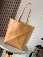 LOEWE Medium Puzzle Fold tote in shiny calfskin - Image 2