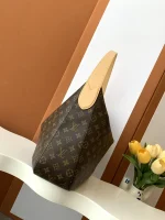 LOUIS VUITTON lv SLOUCHY MM M12098 - Image 3