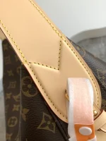 LOUIS VUITTON lv SLOUCHY MM M12098 - Image 8