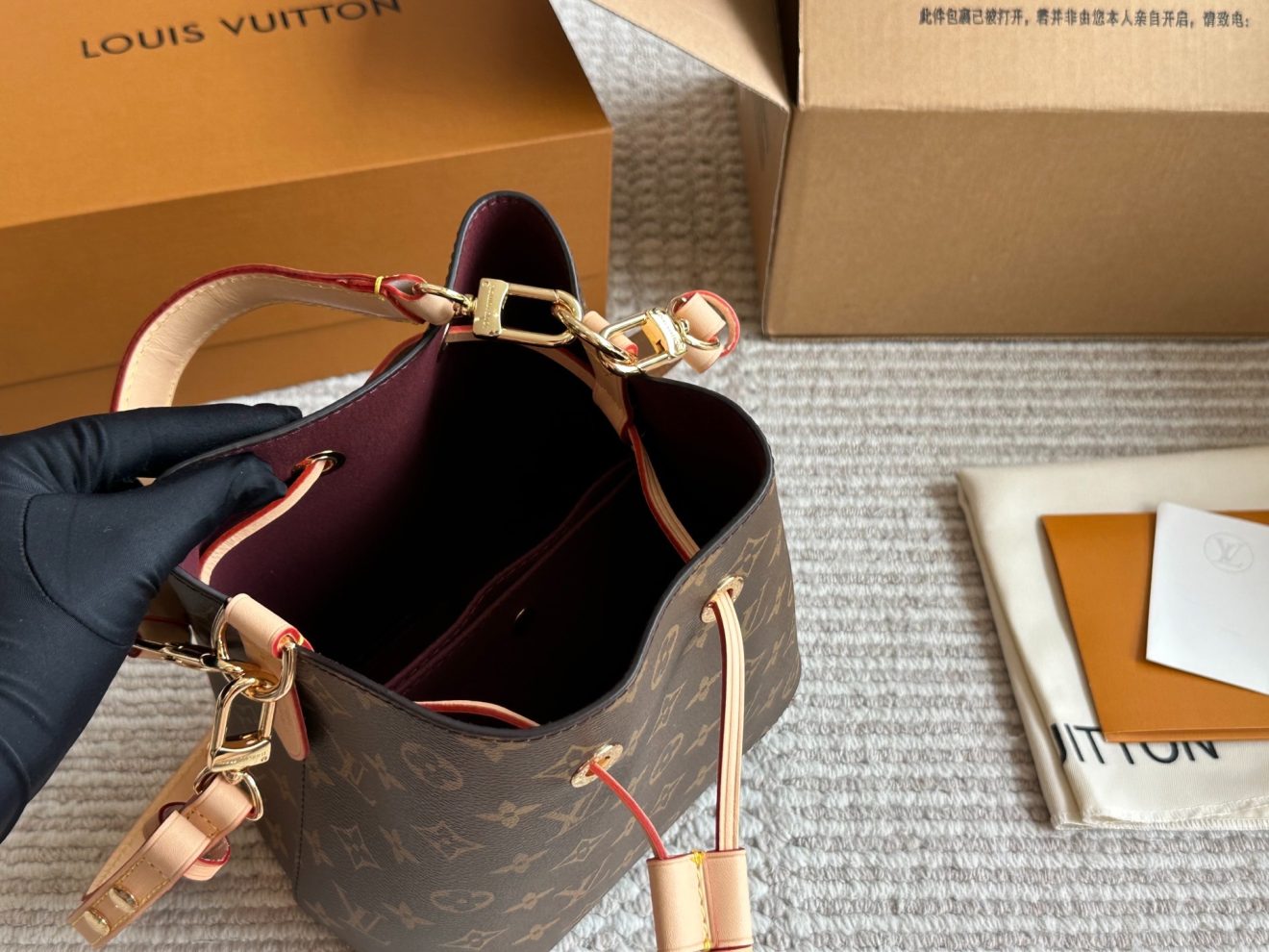 Louis Vuitton lv NéoNéo BB Bucket Bag -21 x 21 x 13CM - Image 9