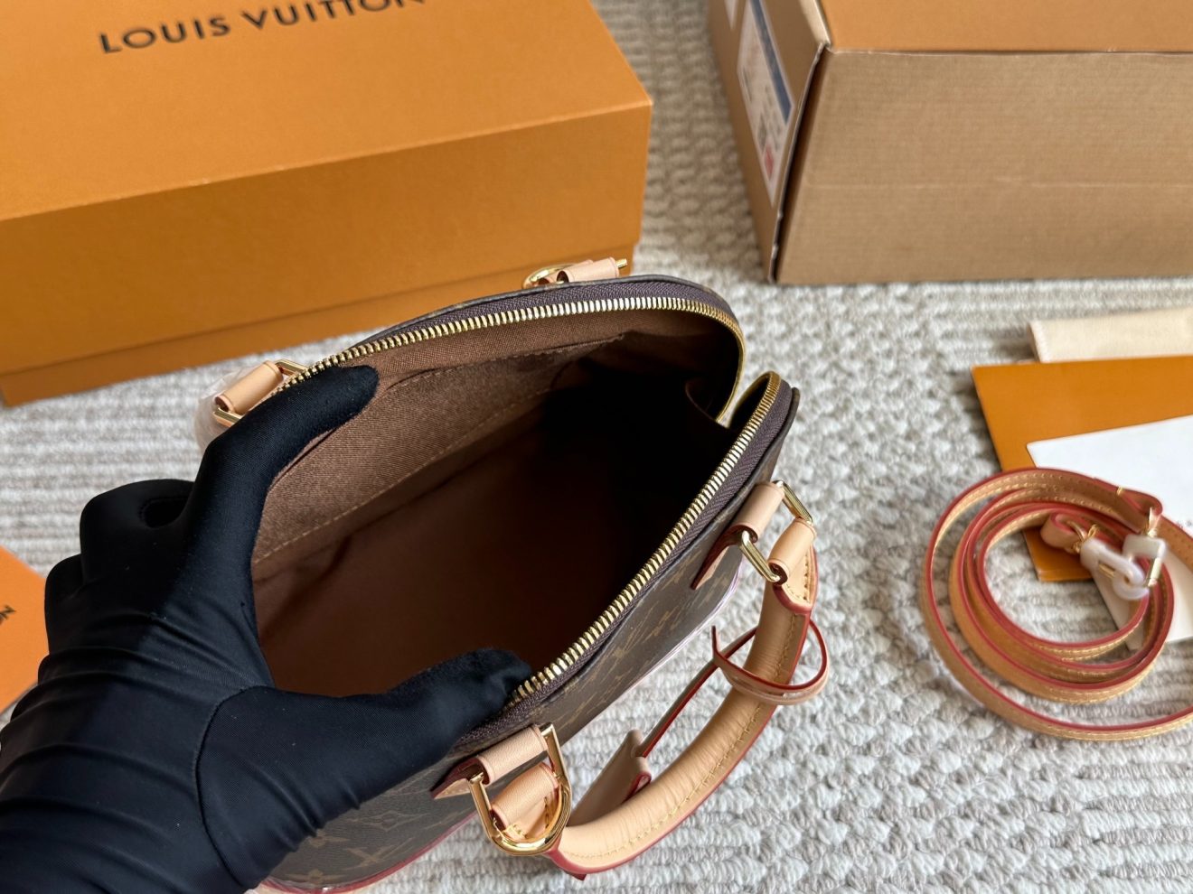 Louis Vuitton Neo Alma 25x18cm - Image 8
