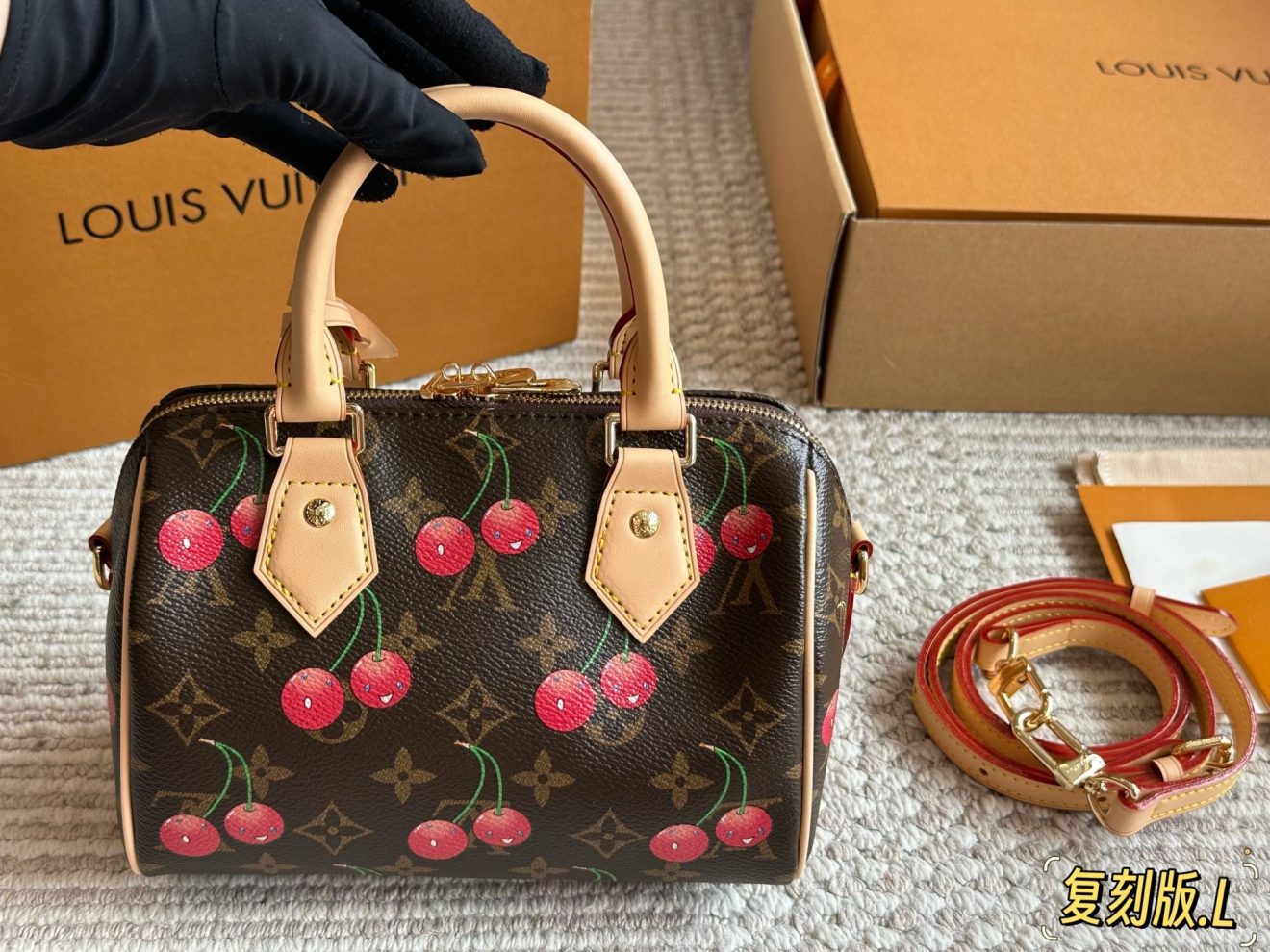 Louis Vuitton LV cherry  Speedy20 murakami size : 20 cm - Image 4