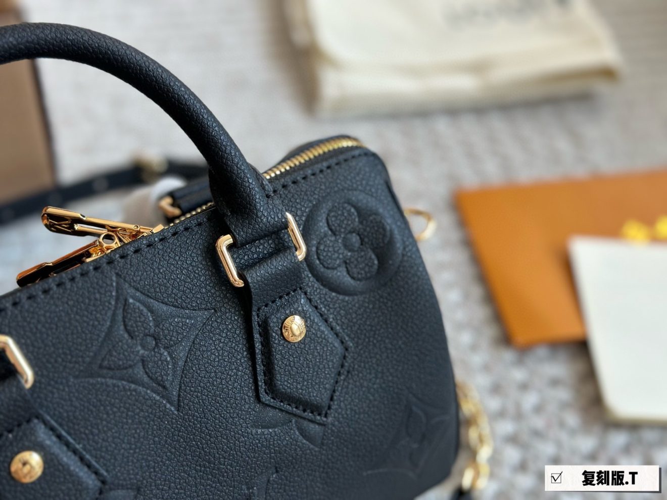 Louis Vuitton LV Speedy20 cm - Image 4
