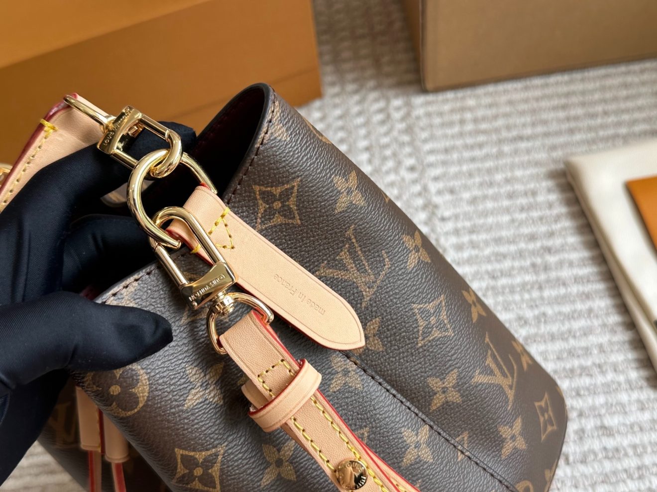 Louis Vuitton lv NéoNéo BB Bucket Bag -21 x 21 x 13CM - Image 8