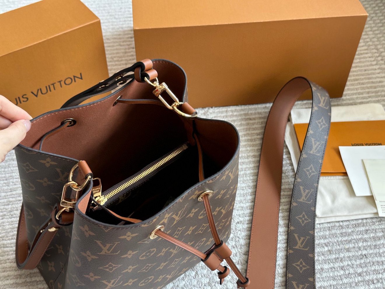 Louis Vuitton lv NéoNéo MM Bucket Bag-26x26x17CM - Image 5