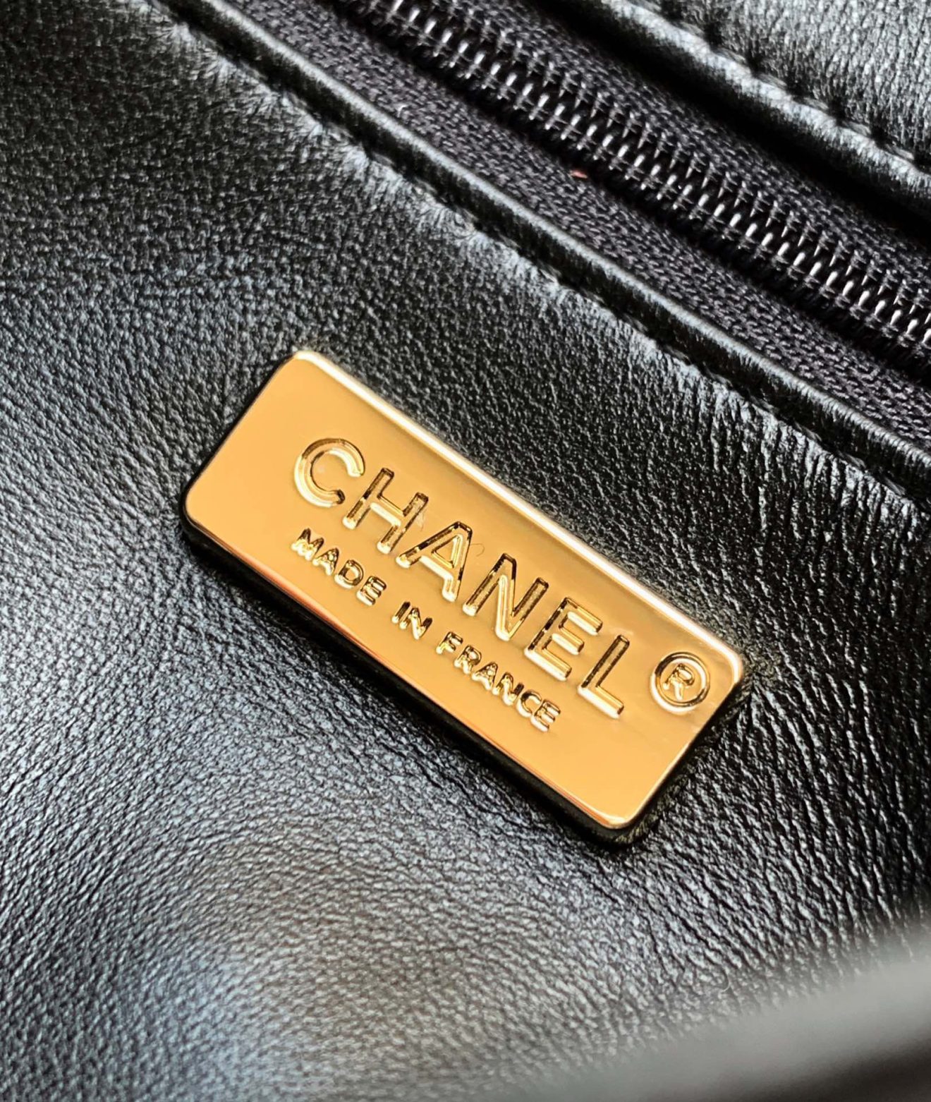 Chanel CF Sequins Gold - Image 10