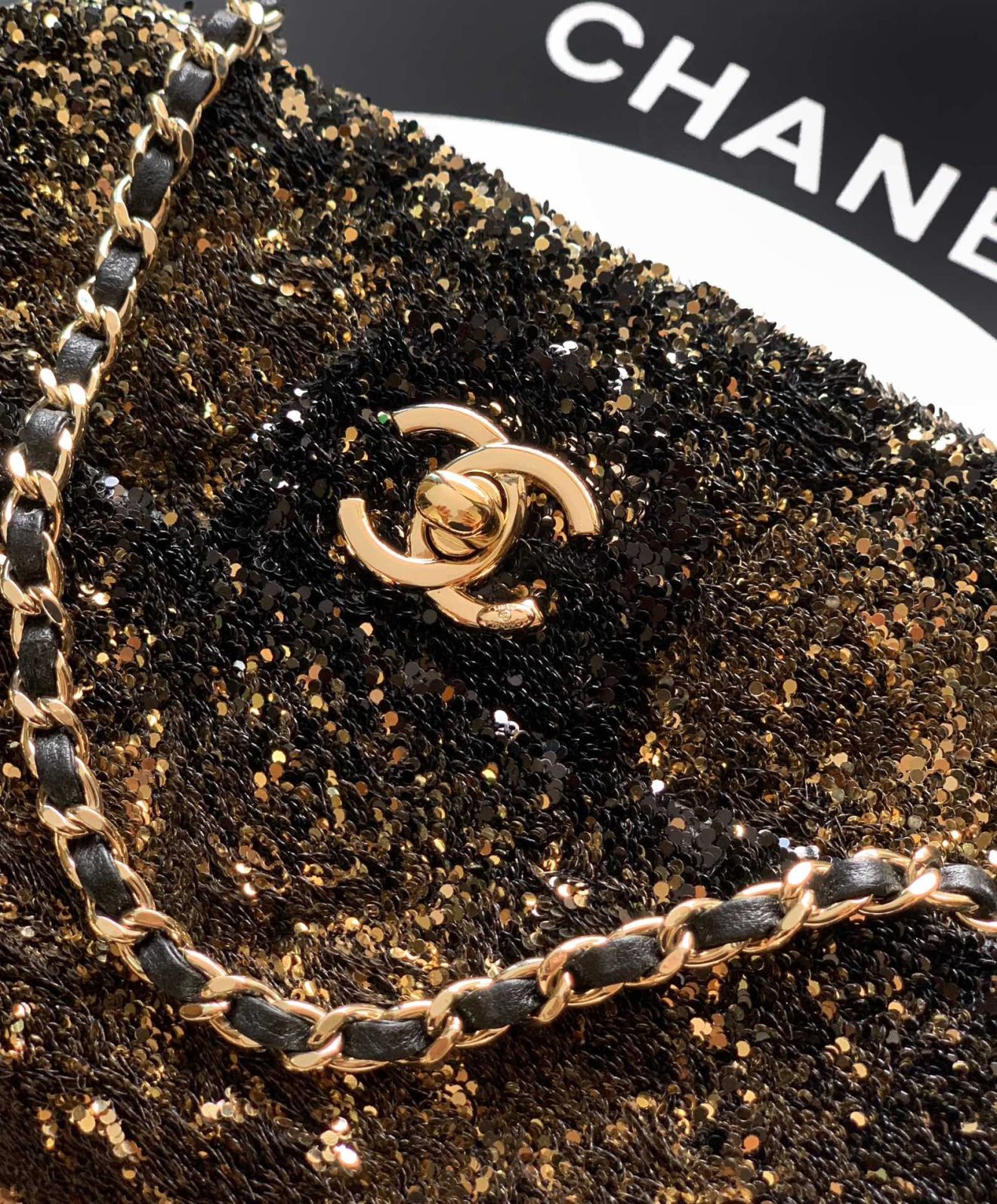 Chanel CF Sequins Gold - Image 7