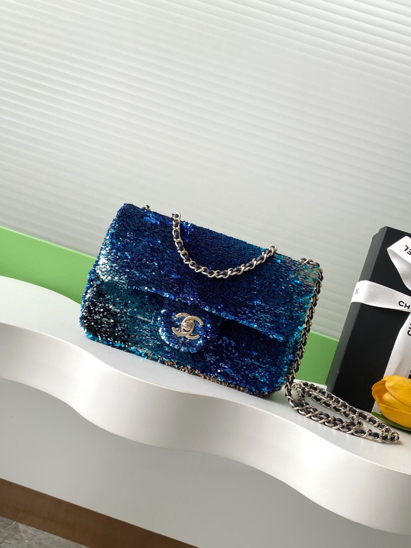 Chanel CF Sequins bleu