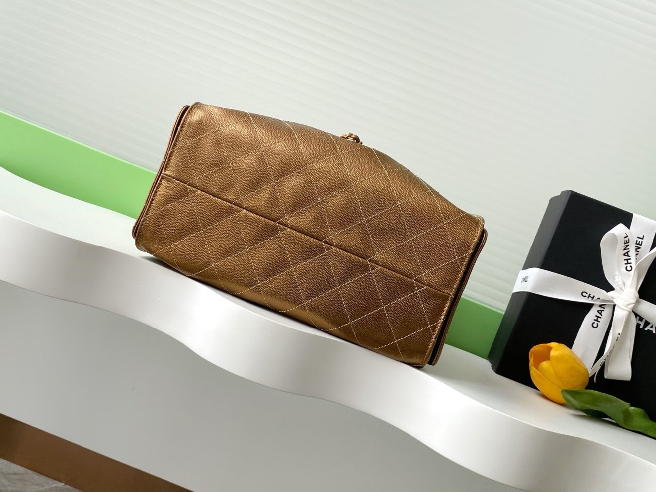 Chanel 25 Hobo Dark Gold - Image 8