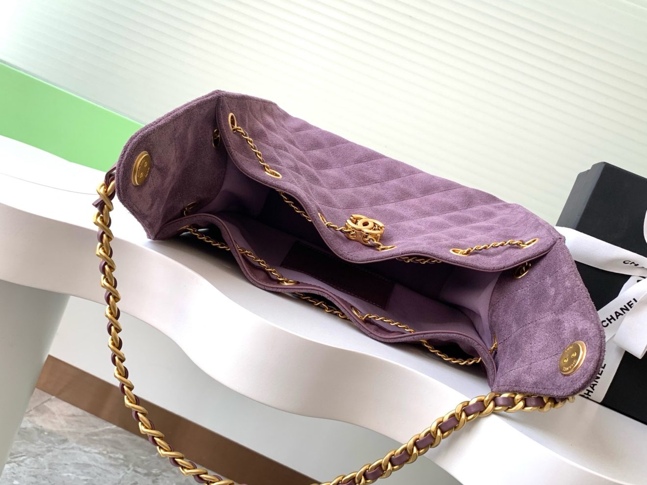 Chanel 25 Hobo Suede Purple - Image 9