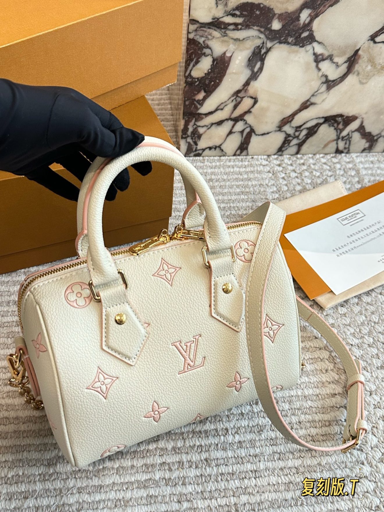 louis vuitton lv Speedy20 cream white - Image 2