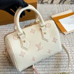 louis vuitton lv Speedy20 cream white