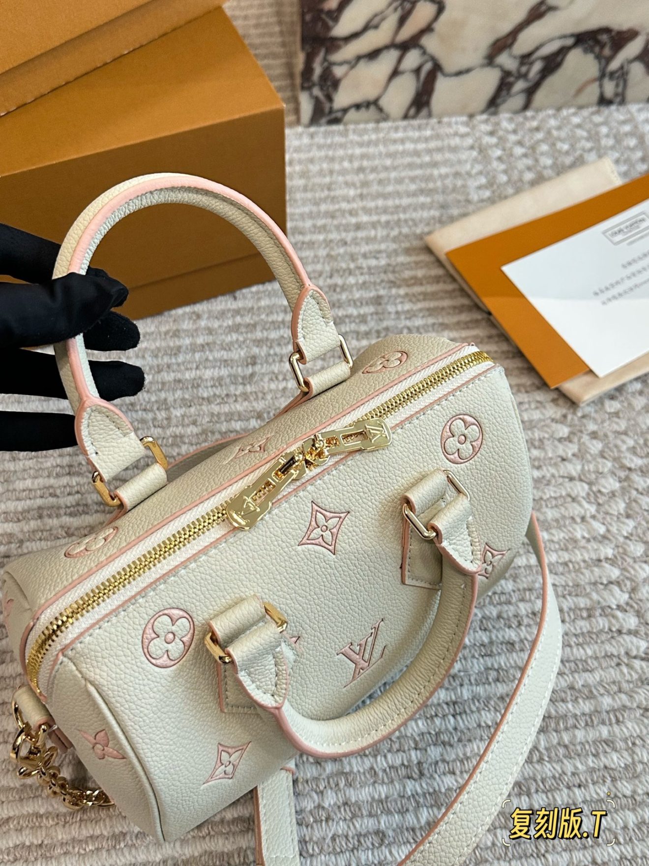louis vuitton lv Speedy20 cream white - Image 6