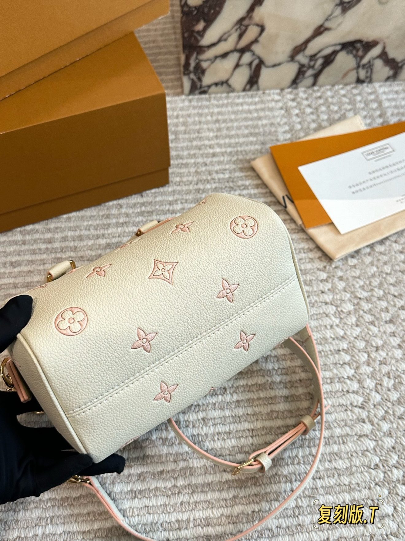 louis vuitton lv Speedy20 cream white - Image 10