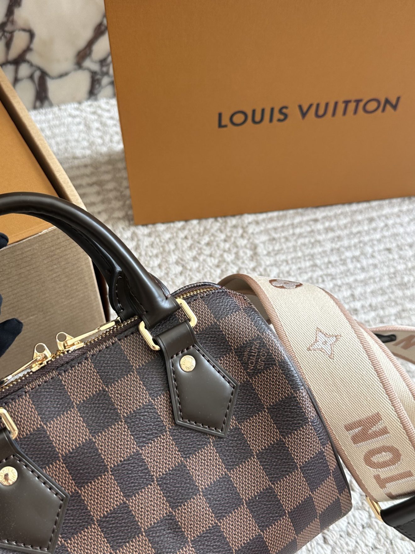 louis vuitton lv Speedy20 brown checker - Image 4