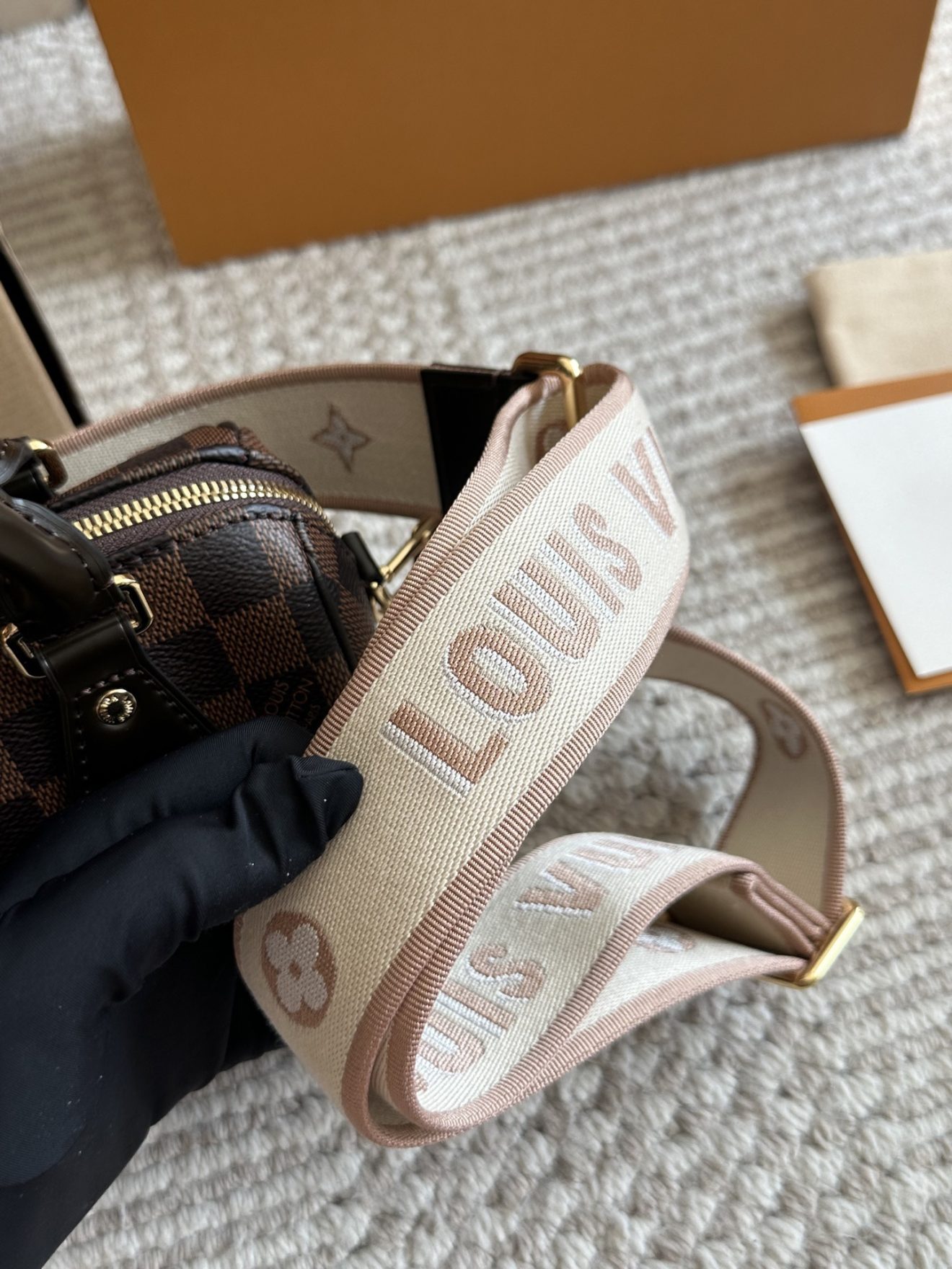 louis vuitton lv Speedy20 brown checker - Image 7