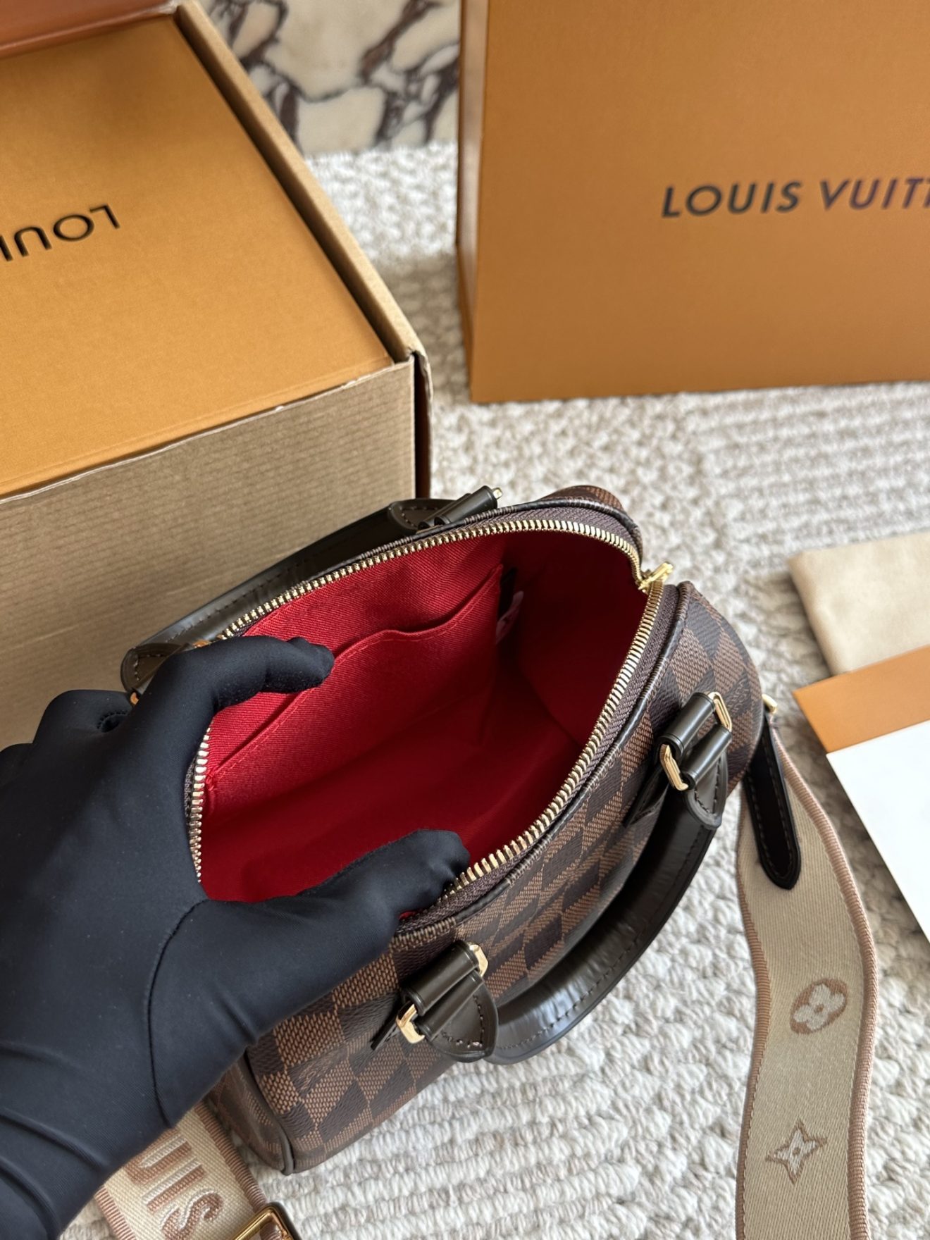 louis vuitton lv Speedy20 brown checker - Image 9