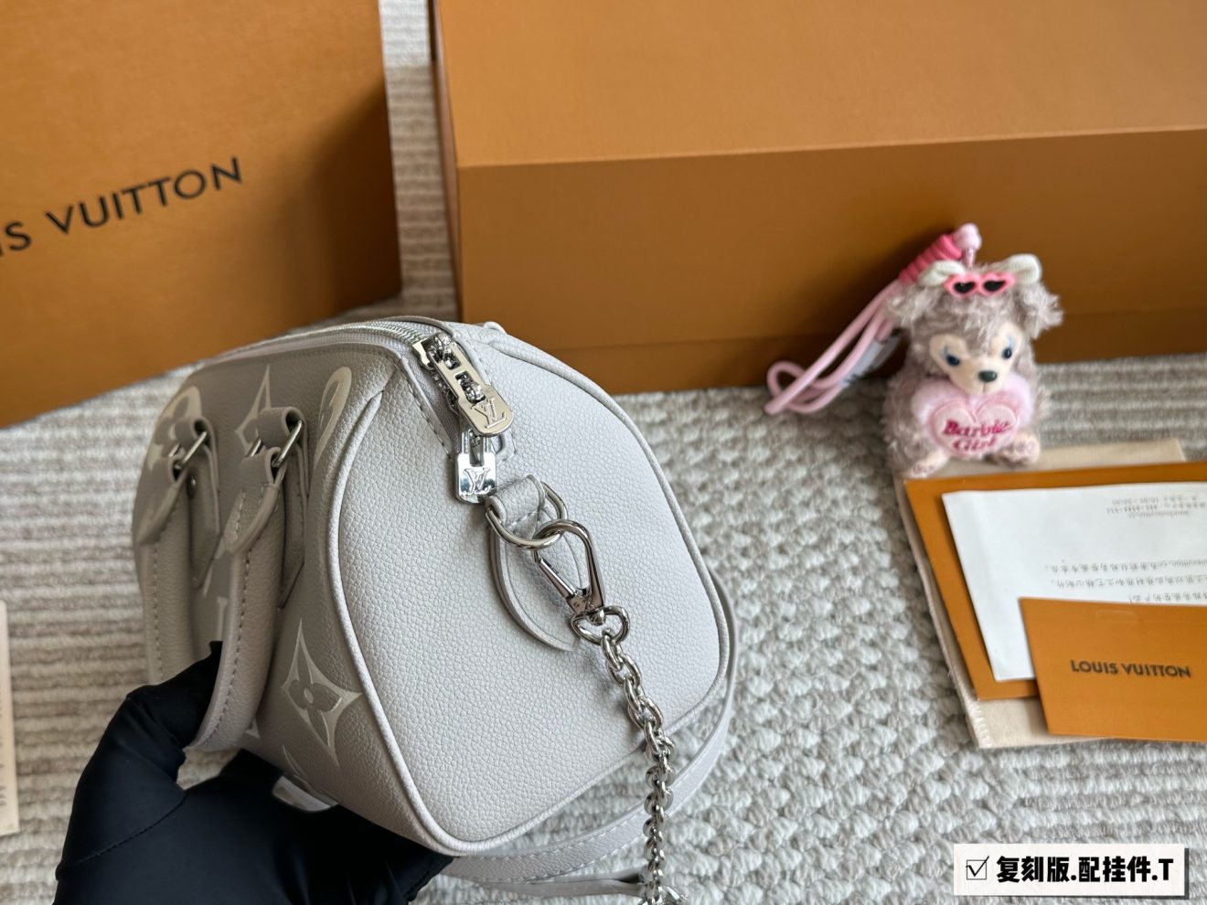 louis vuitton lv Speedy20 grey with white - Image 5
