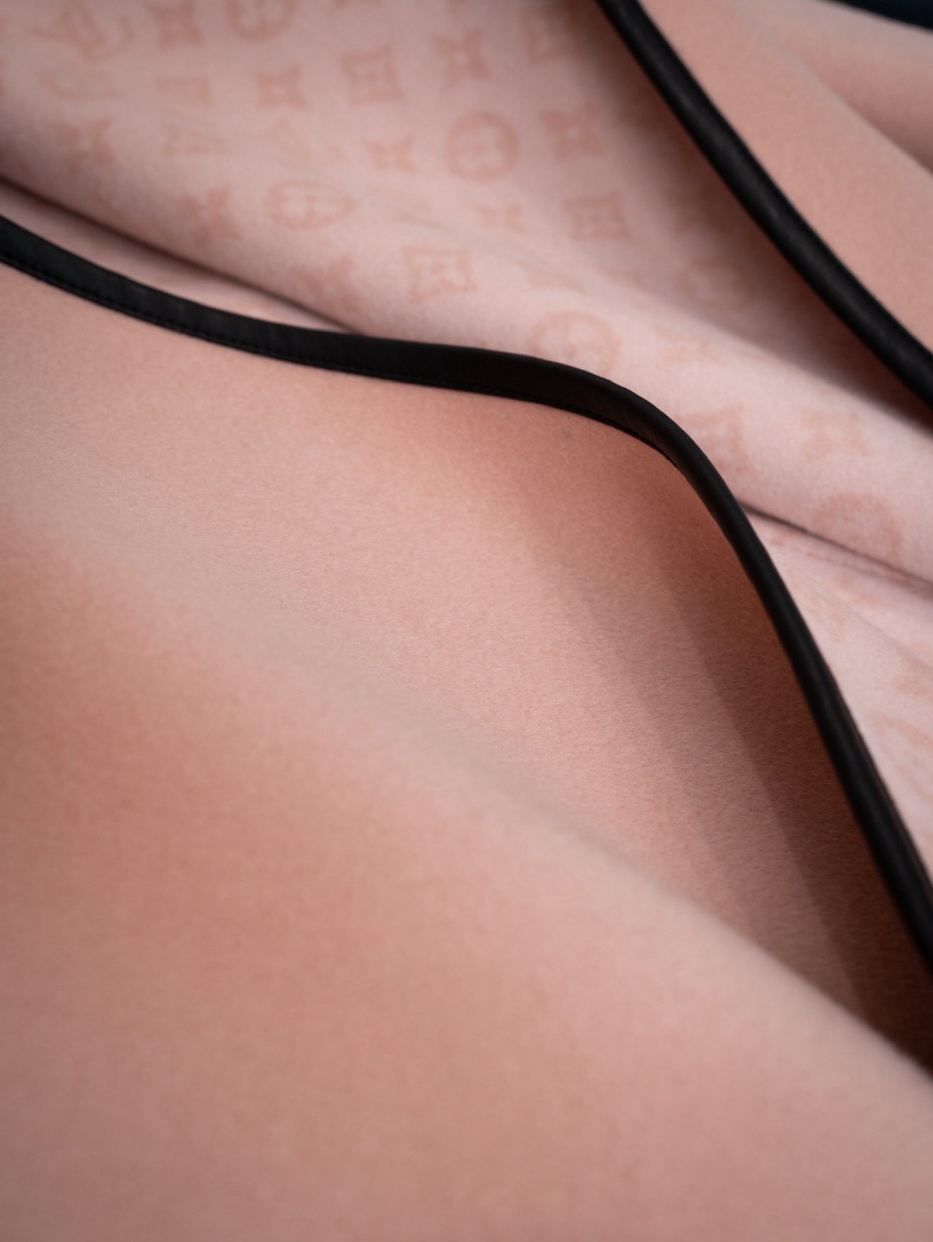 LV coat pink - Image 7