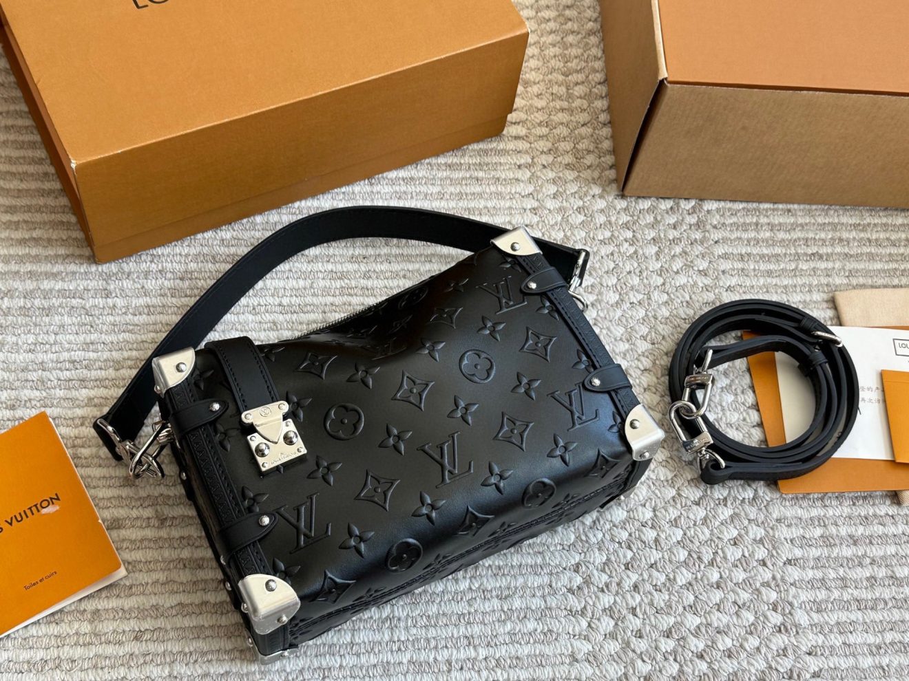 Louis Vuitton lv Soft Trunk MM 24x16x11cm - Image 2