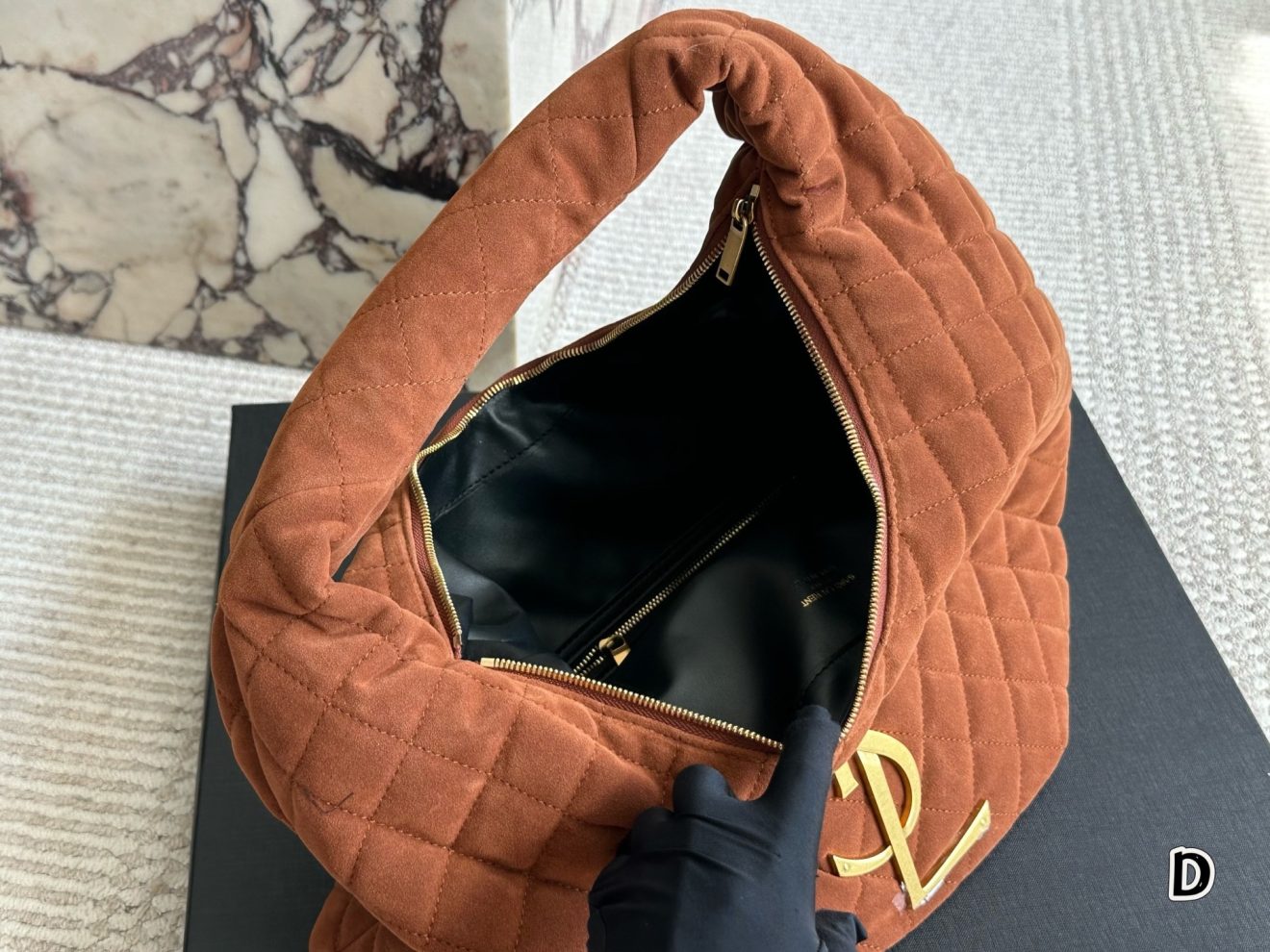 YSL Icarino Top Handle Bag 48x33cm - Image 7