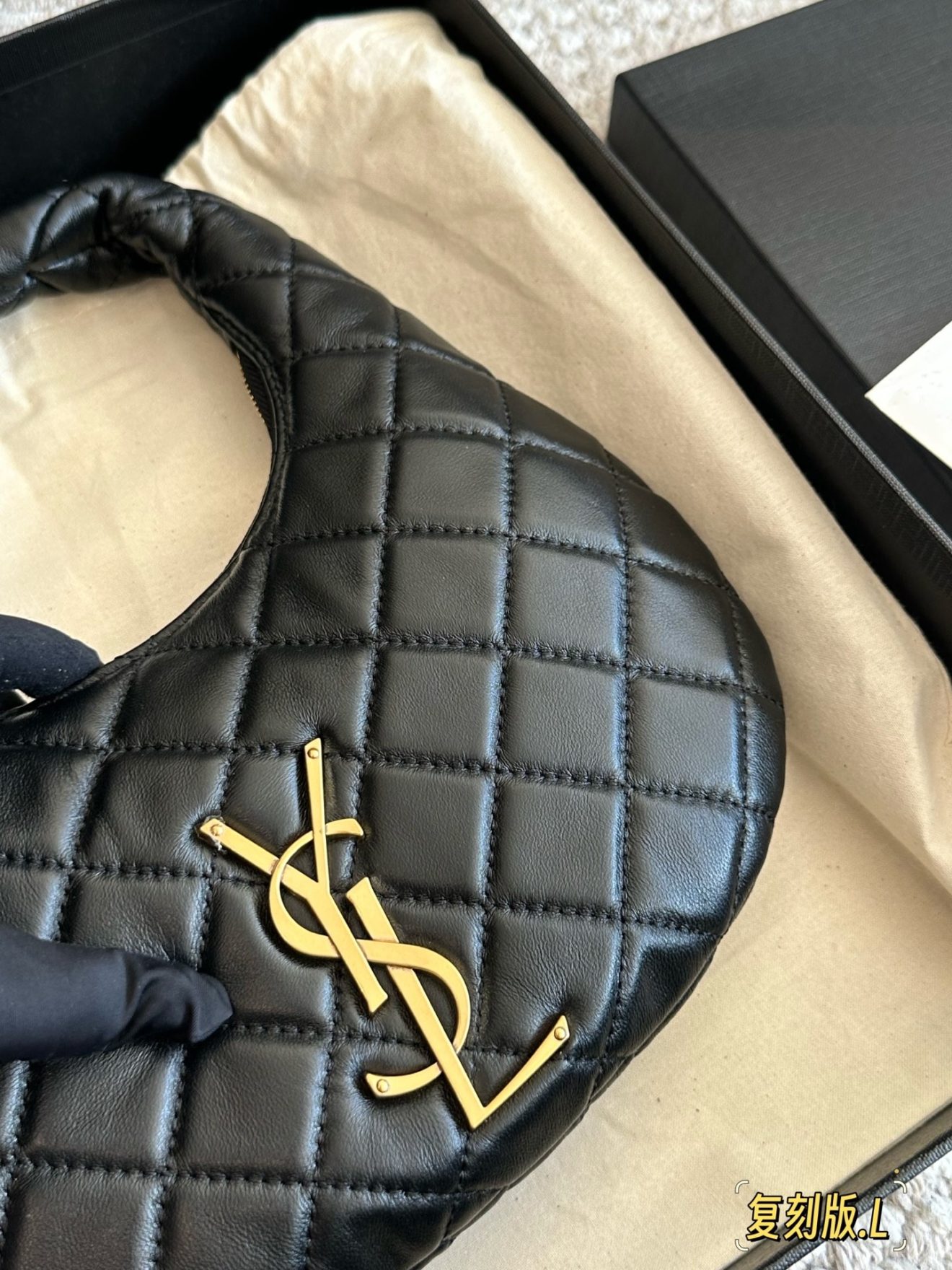 YSL Icarino Top Handle Bag 26*17cm - Image 8