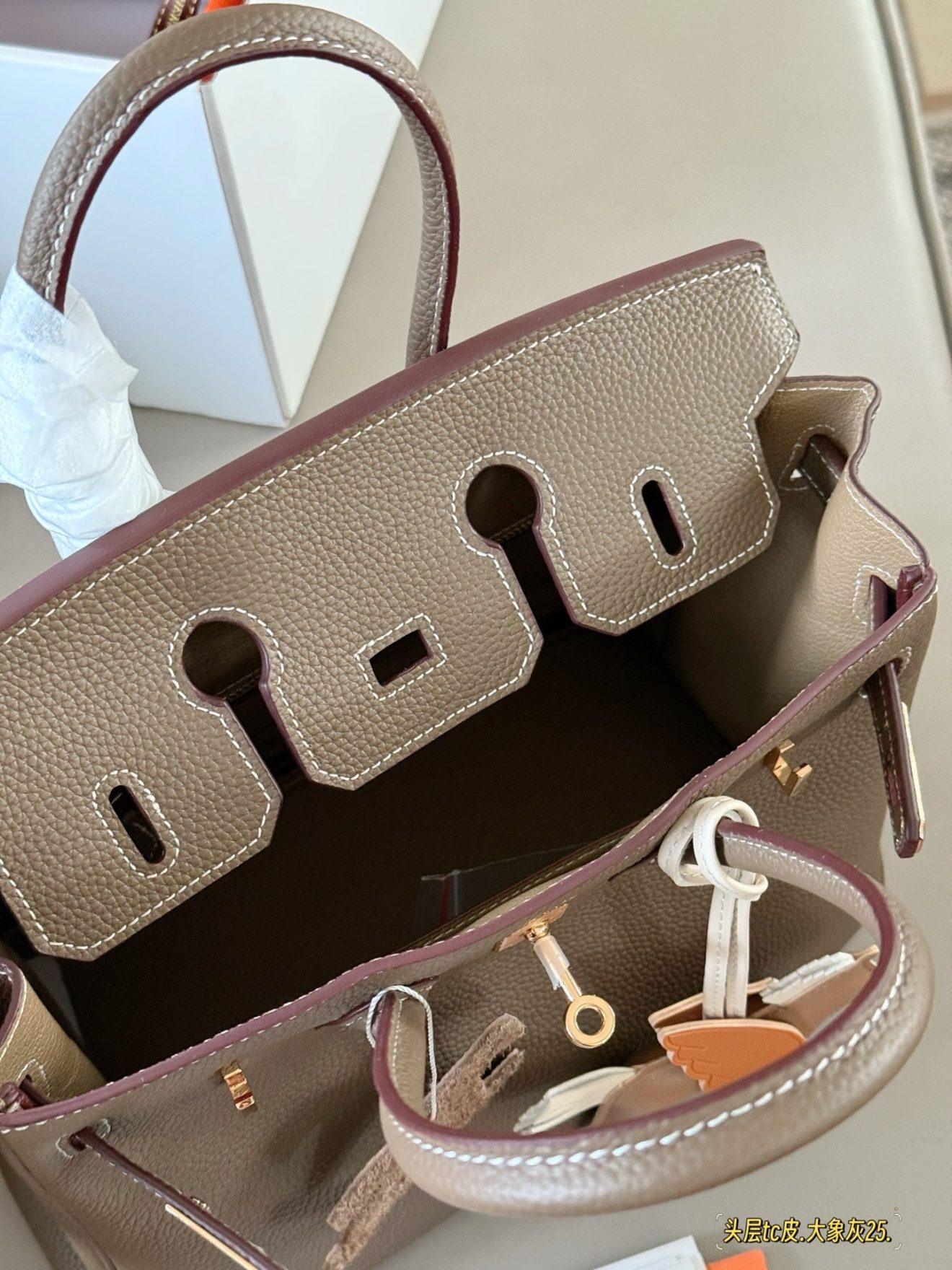 Hermes Birkin 25 Etoupe Gold Hardware - Image 4