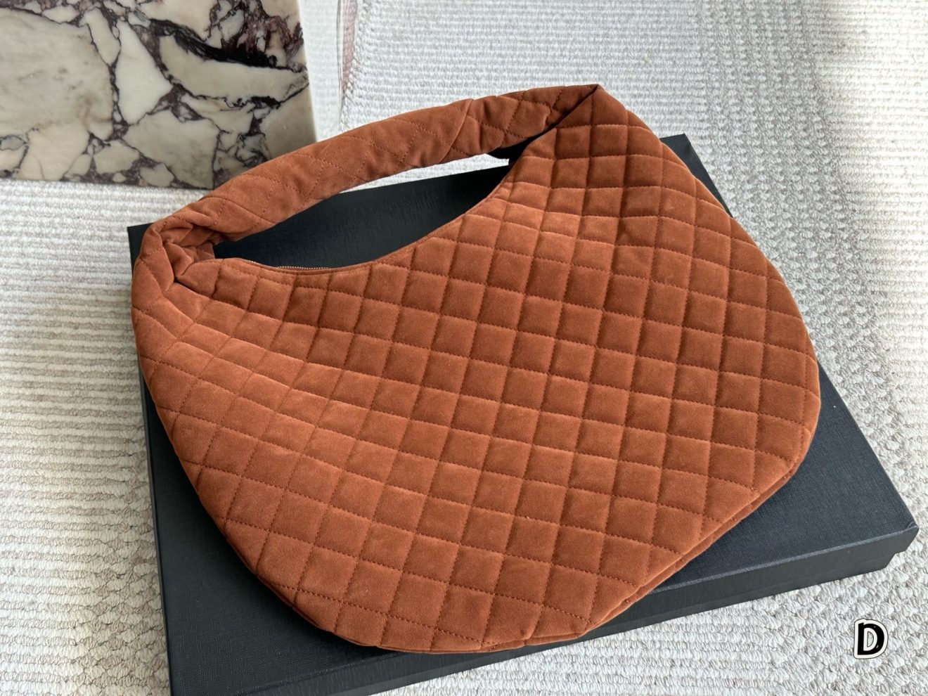 YSL Icarino Top Handle Bag 48x33cm - Image 3