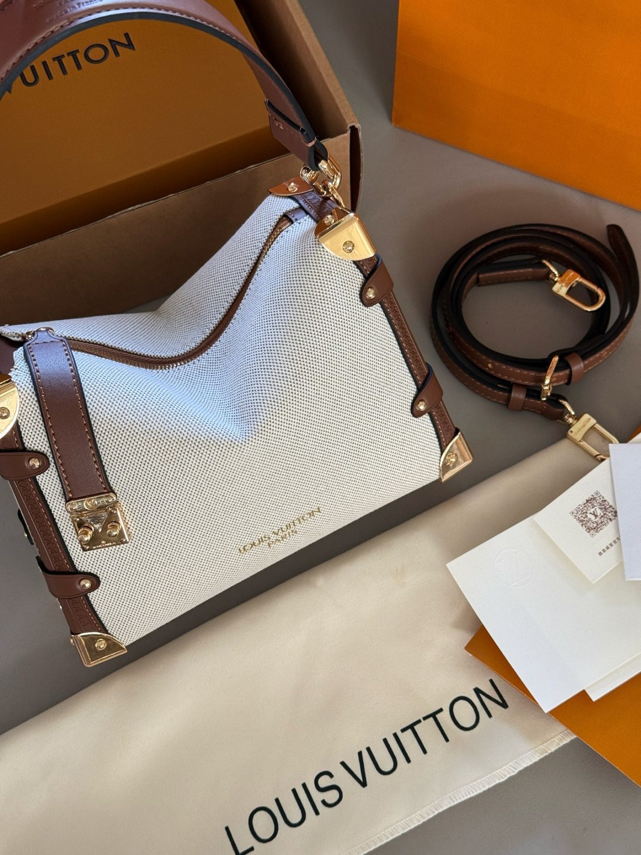 Louis Vuitton lv Mini Soft trunk 18x13x8cm - Image 3