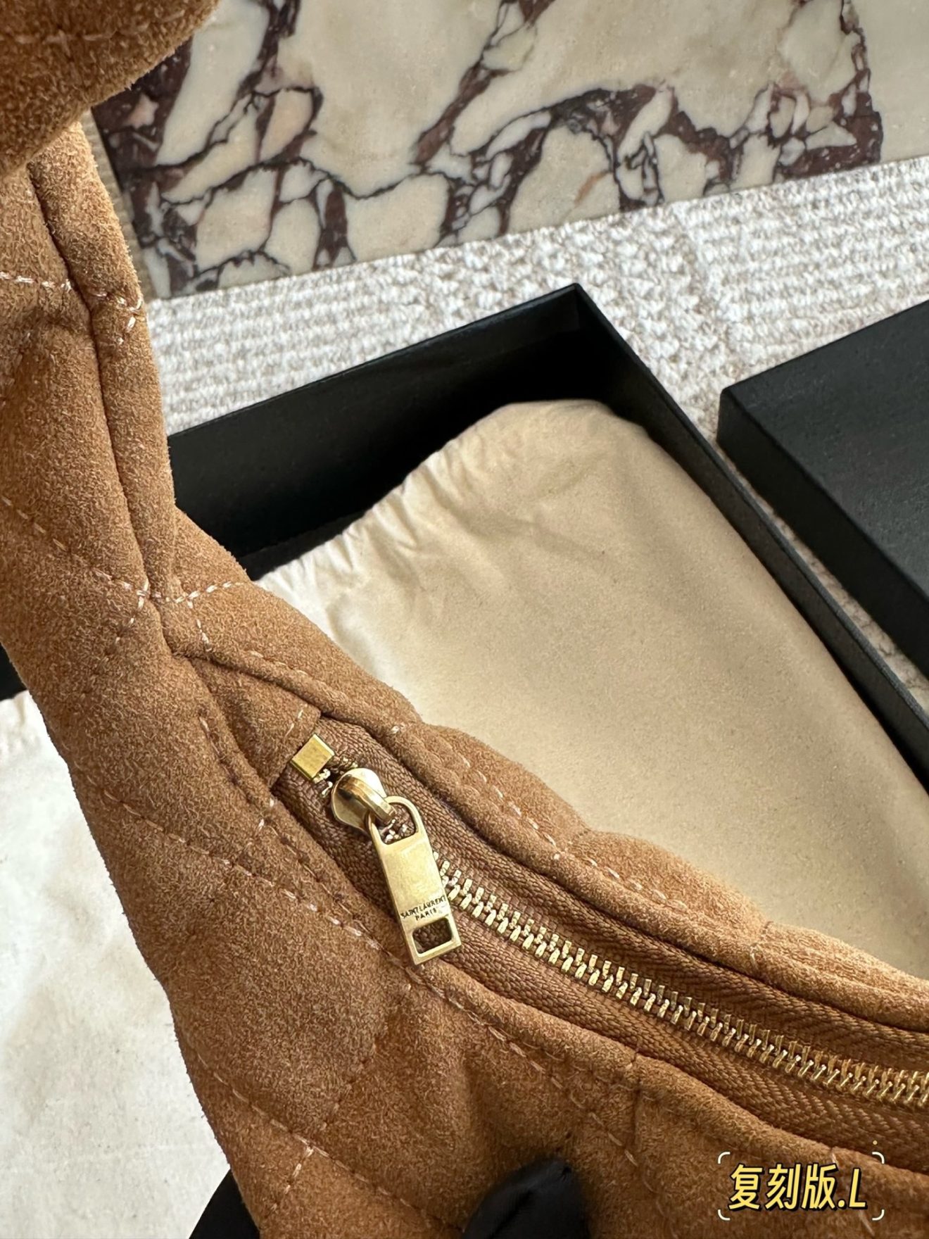 YSL Icarino Top Handle Bag 26*17cm - Image 8