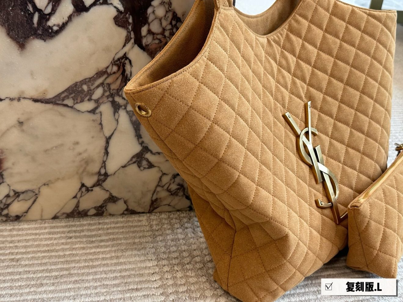 YSL ICARE SUEDE 36x36cm - Image 5