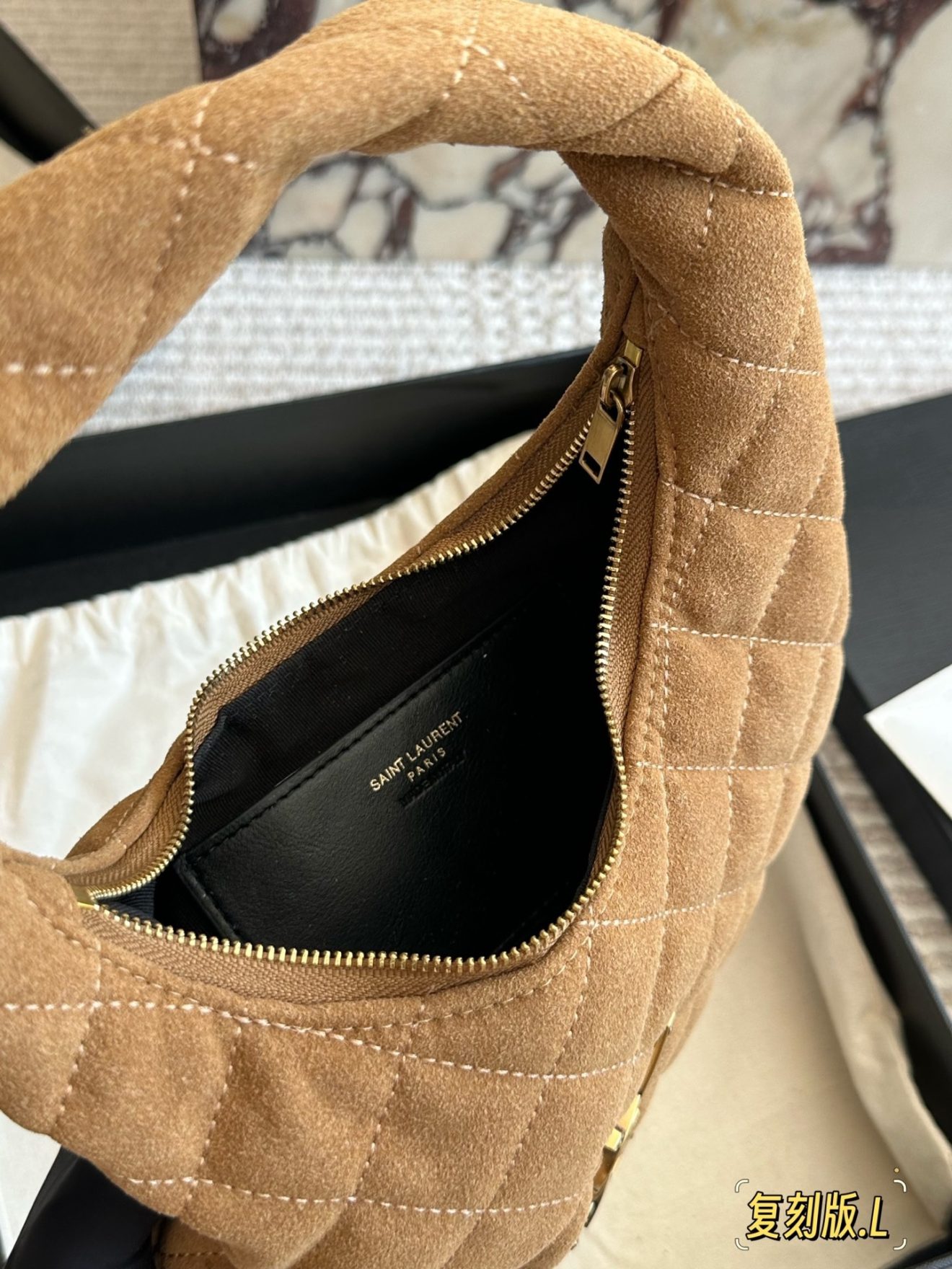 YSL Icarino Top Handle Bag 26*17cm - Image 5