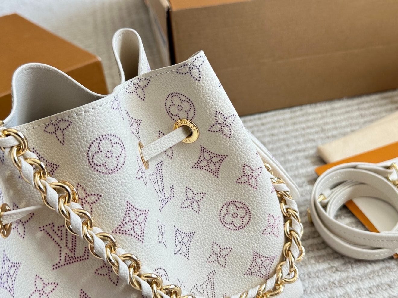 Louis Vuitton lv Bella Tote Bag-22*18*14CM - Image 5