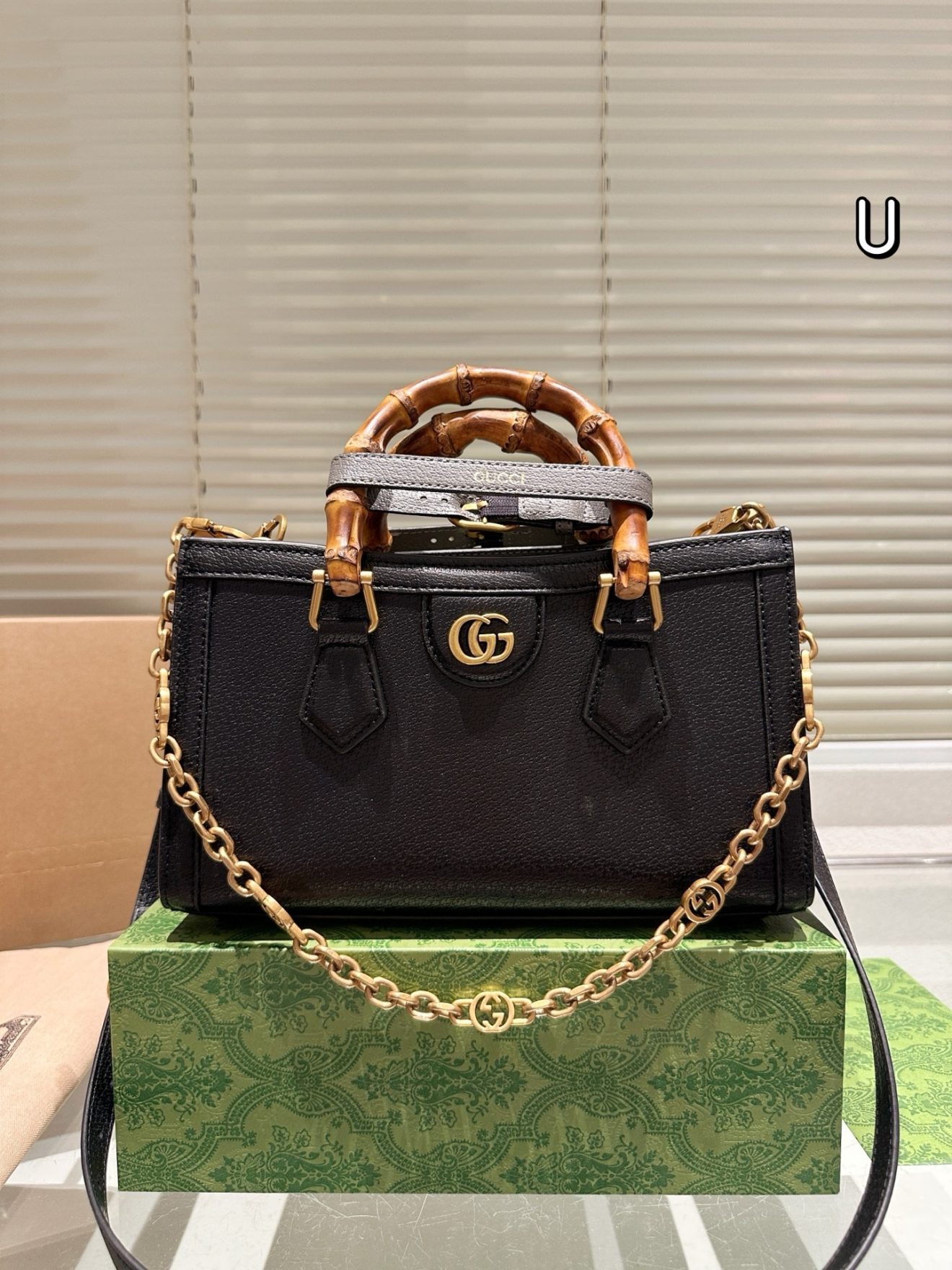 Gucci Diana Bamboo HandBags size 26x16cm - Image 4