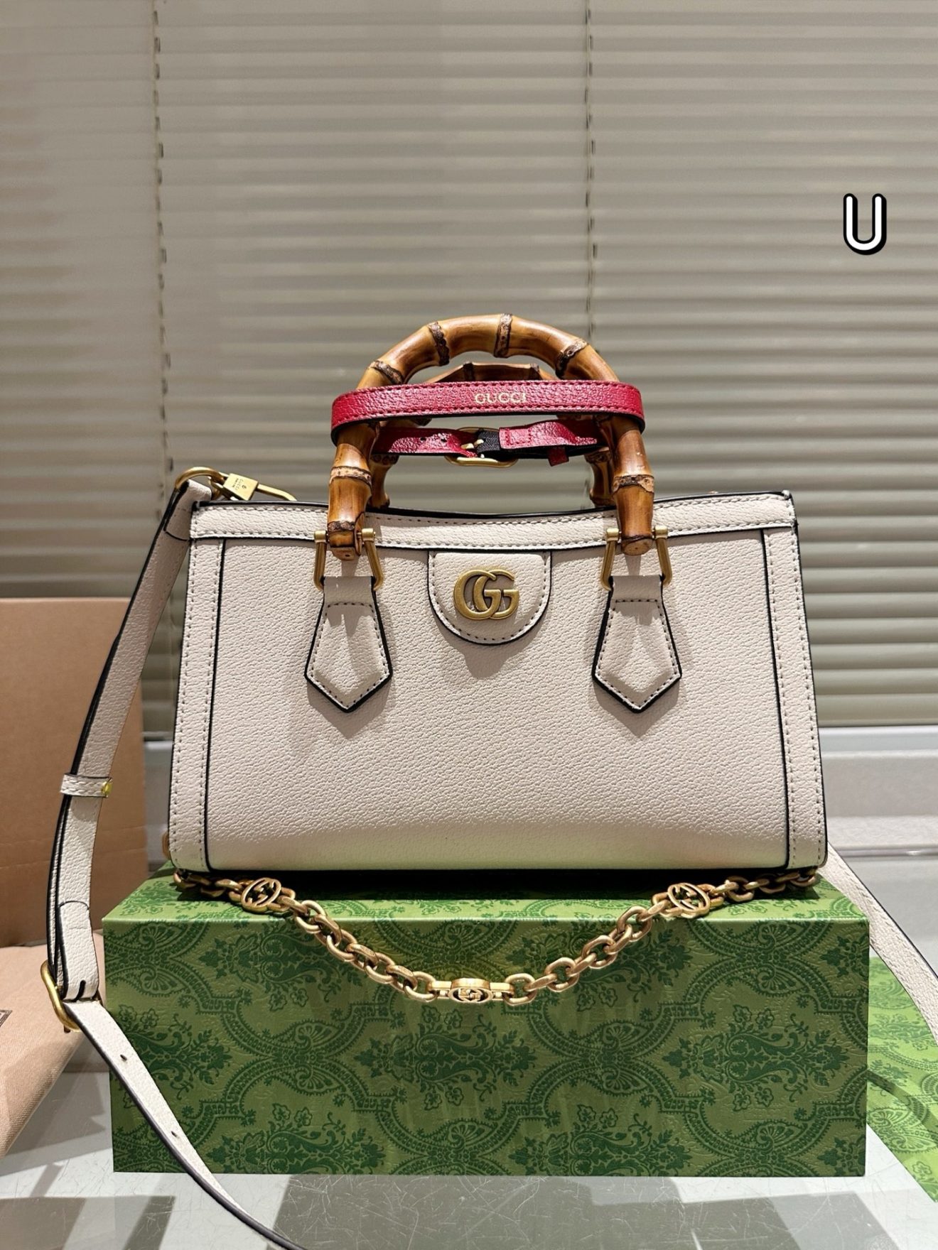 Gucci Diana Bamboo HandBags size 26x16cm - Image 3